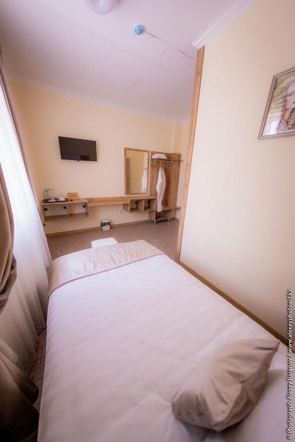 As Inn Hotel Караганда Экстерьер фото