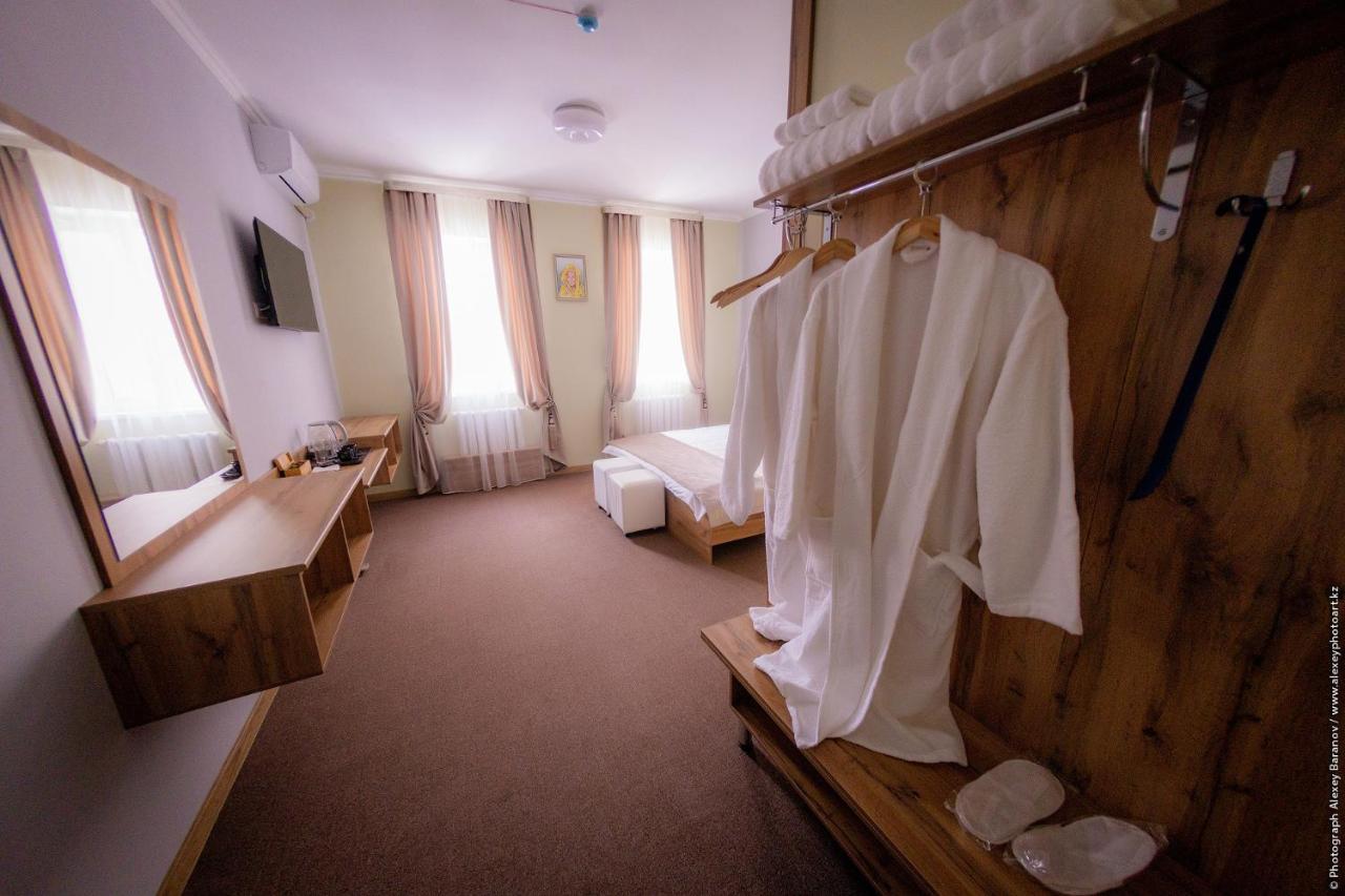 As Inn Hotel Караганда Экстерьер фото
